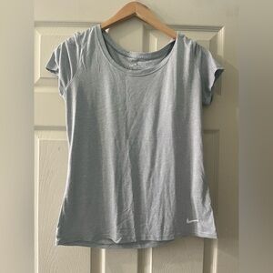 Nike Women's Light Gray Short Sleeve Tee